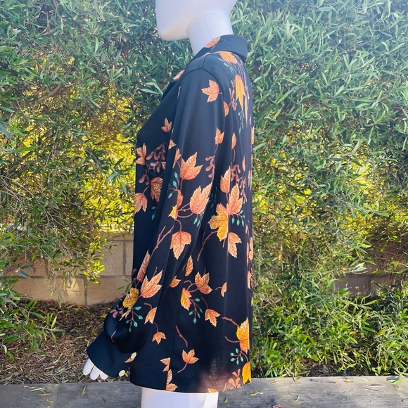 Vintage Polyester Button Down With Maple Leaves - Picture 7 of 9